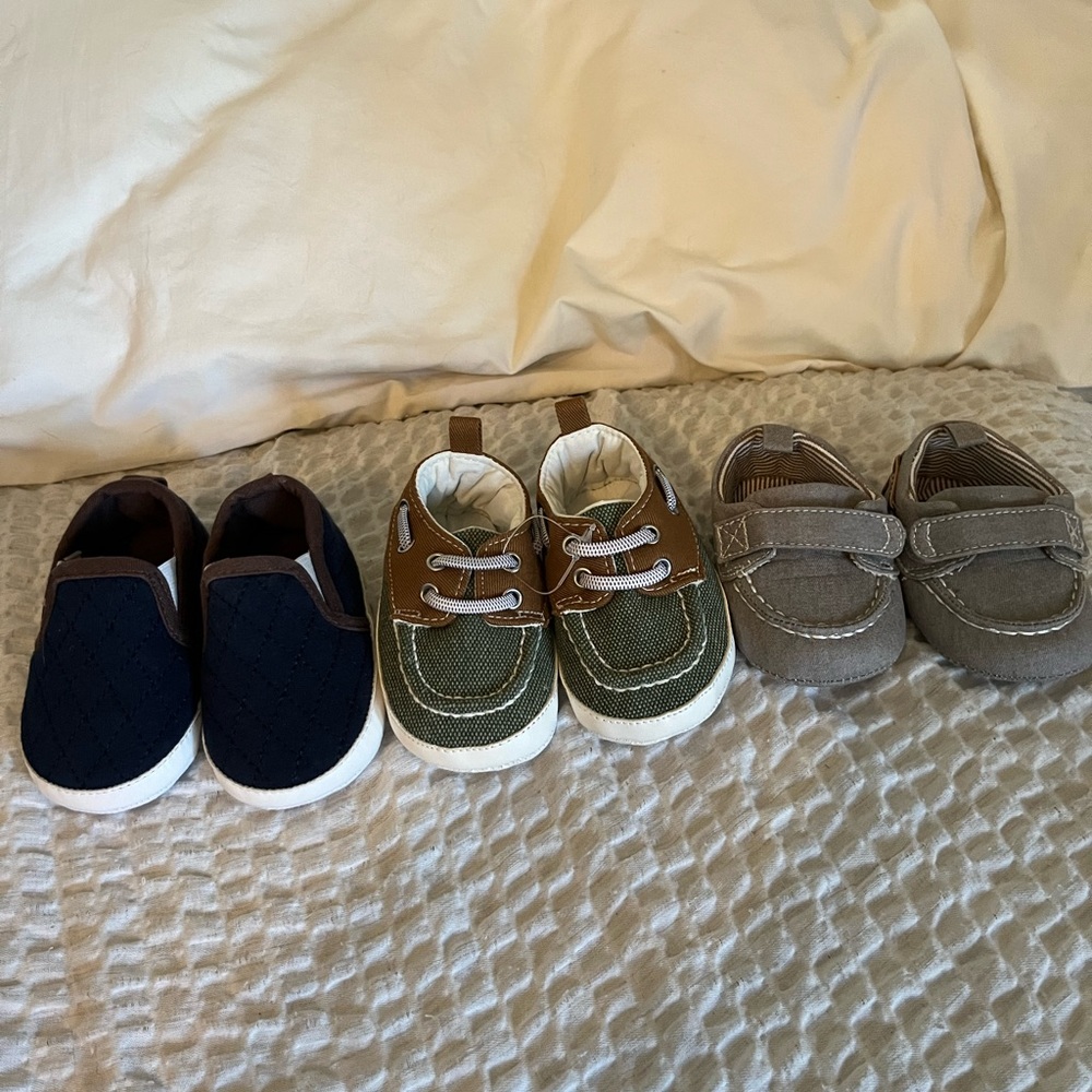 Child’s size 0-3, and 3-6 months new